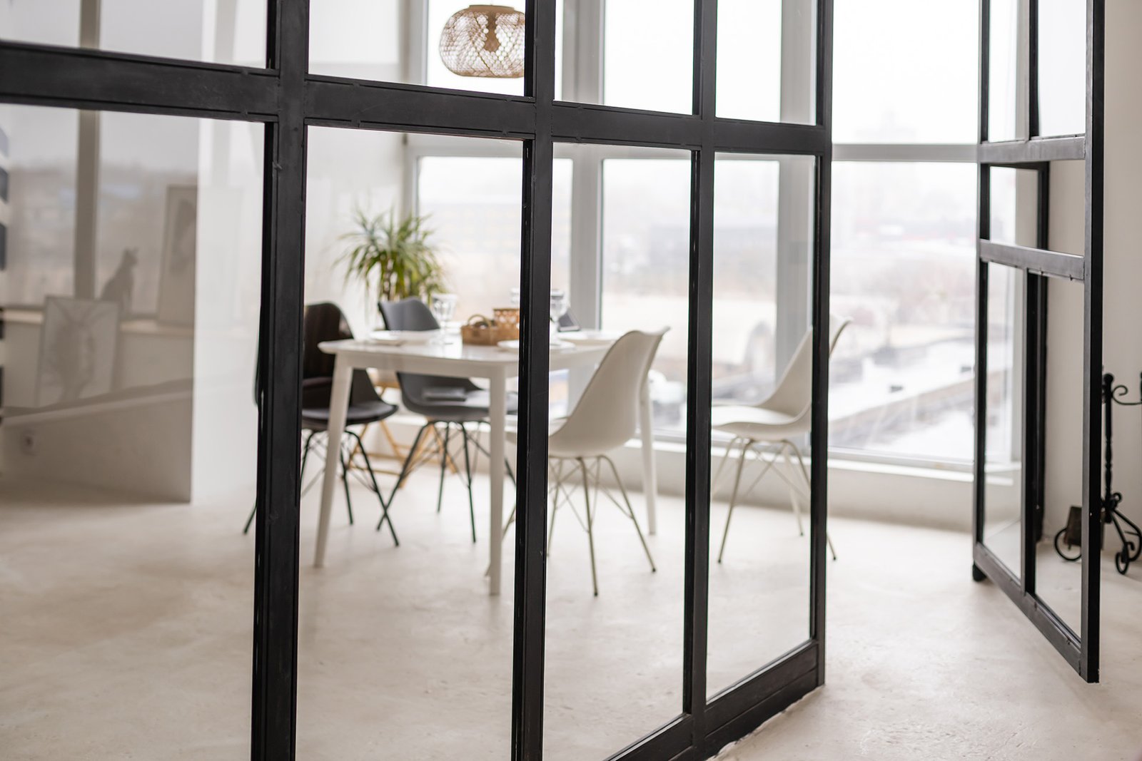 Glasvägg inomhus - Glasmagasinet Expert Glasmästare Göteborg
